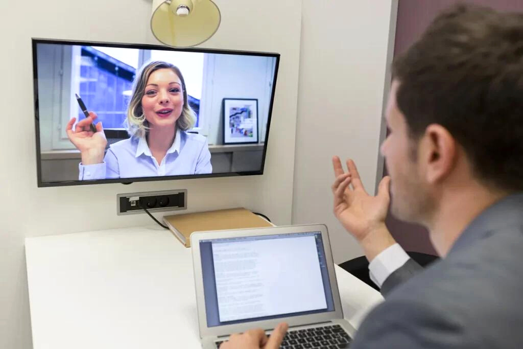 Javajan. Skype permetrà traduir videotrucades a temps real utilitzant la teva pròpia veu en l’idioma que prefereixi
